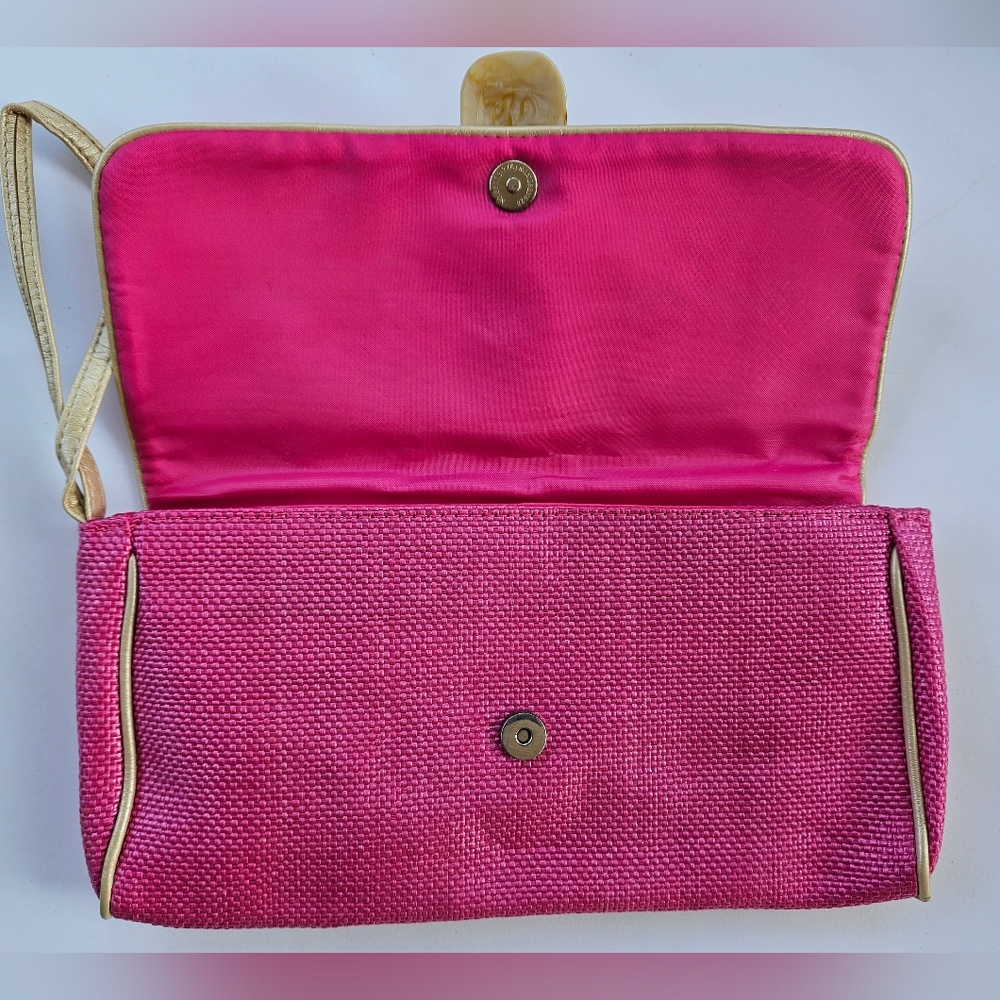 Avon Woven Shell Wristlet - Picture 5 of 10